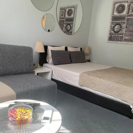 Skadarlija Free Parking * 贝尔格莱德