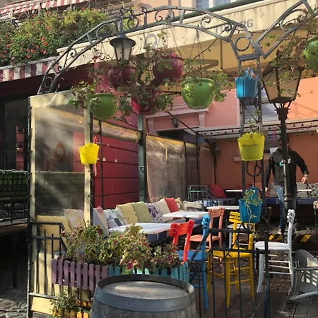 Skadarlija Free Parking