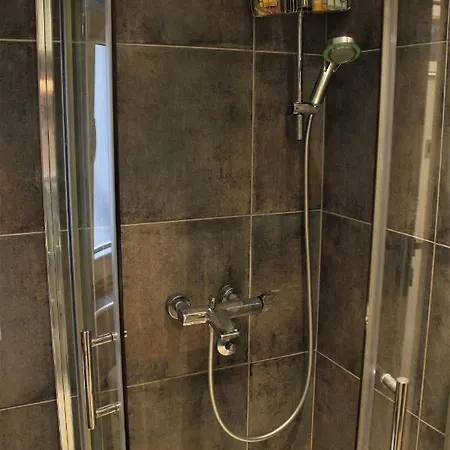 Skadarlija Free Parking アパート ベオグラード