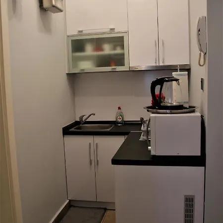 Skadarlija Free Parking