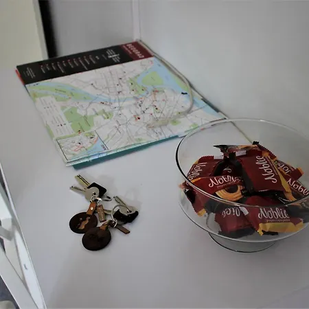 Skadarlija Free Parking アパート ベオグラード